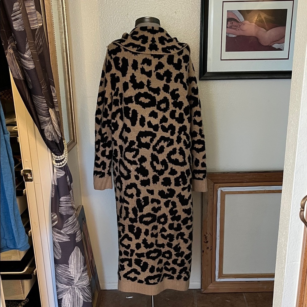 Torrid Brown & Black Animal Print “Coatigan” Long Cardigan Sweater Size 1 - Picture 4 of 7
